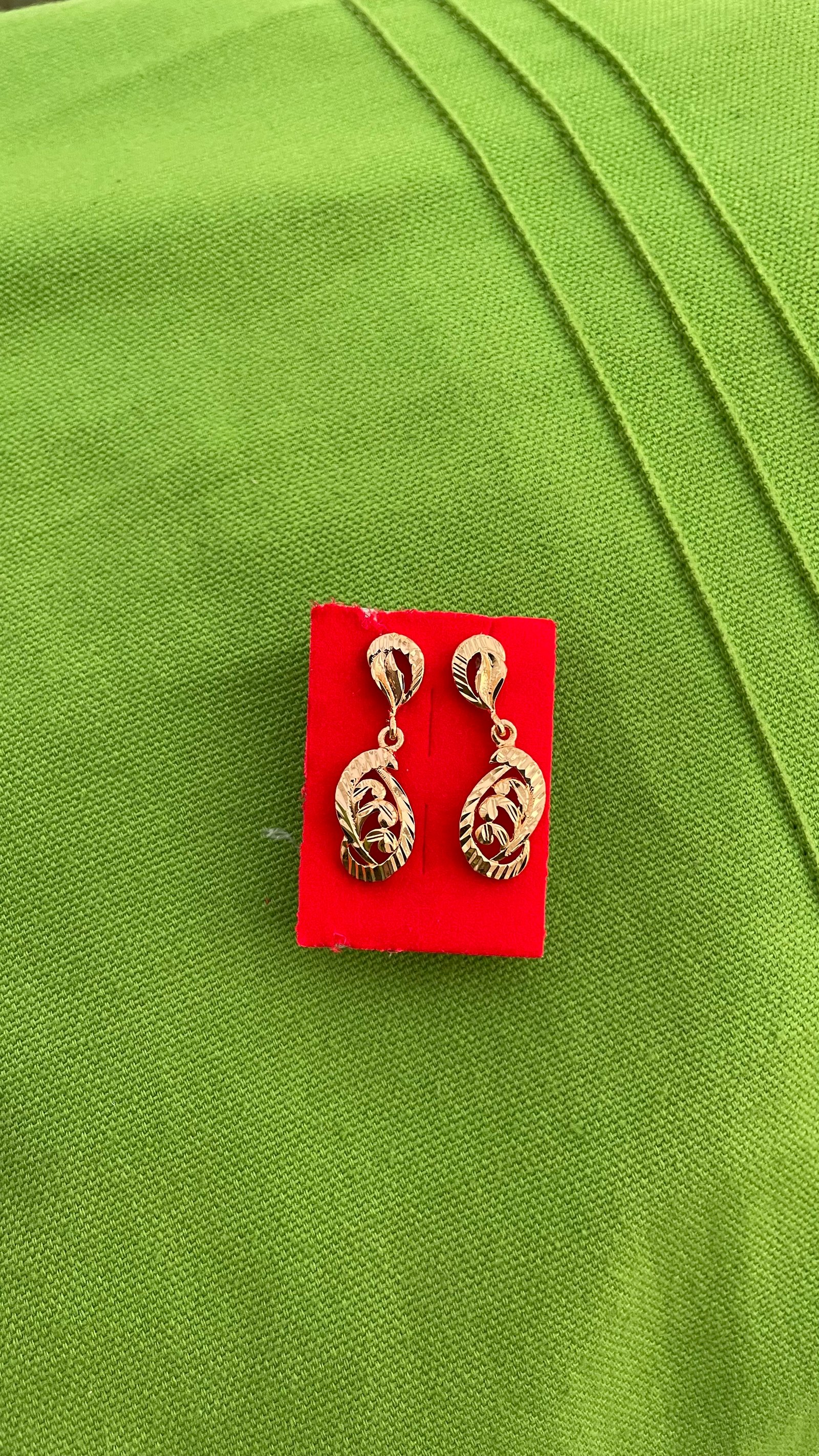 Golden Heart Radiance Drop Earrings with Crystal Border